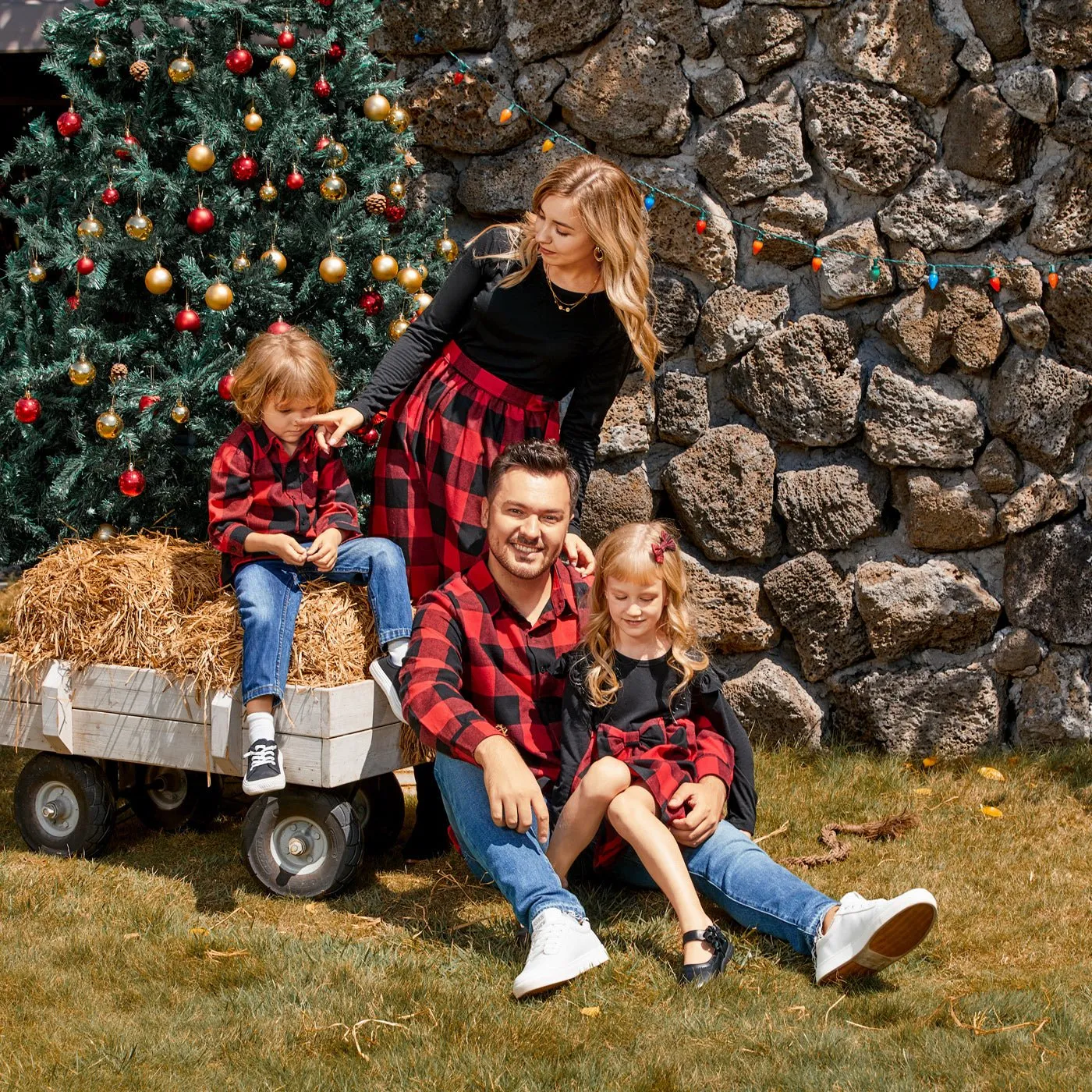 Christmas Red Plaid Splicing Black Long-sleeve Dresses and Shirts Sets