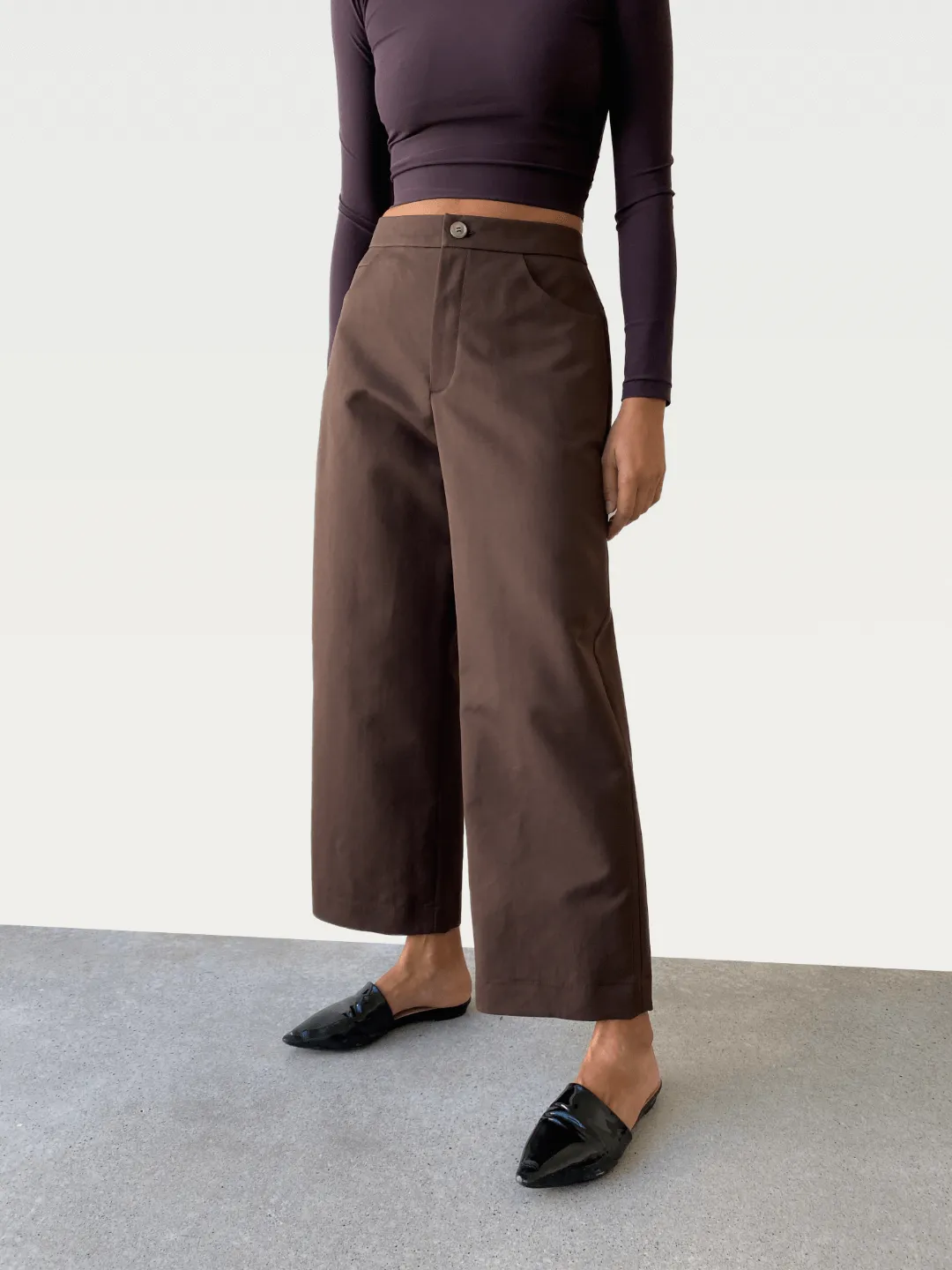 Cotton Wide-Leg Trouser in Wood Brown
